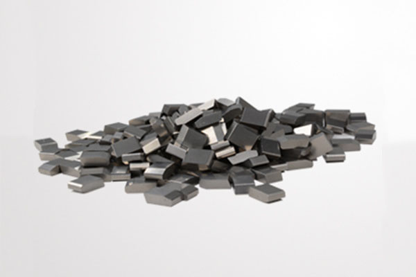 Carbide Saw Tips for Metal Cutting